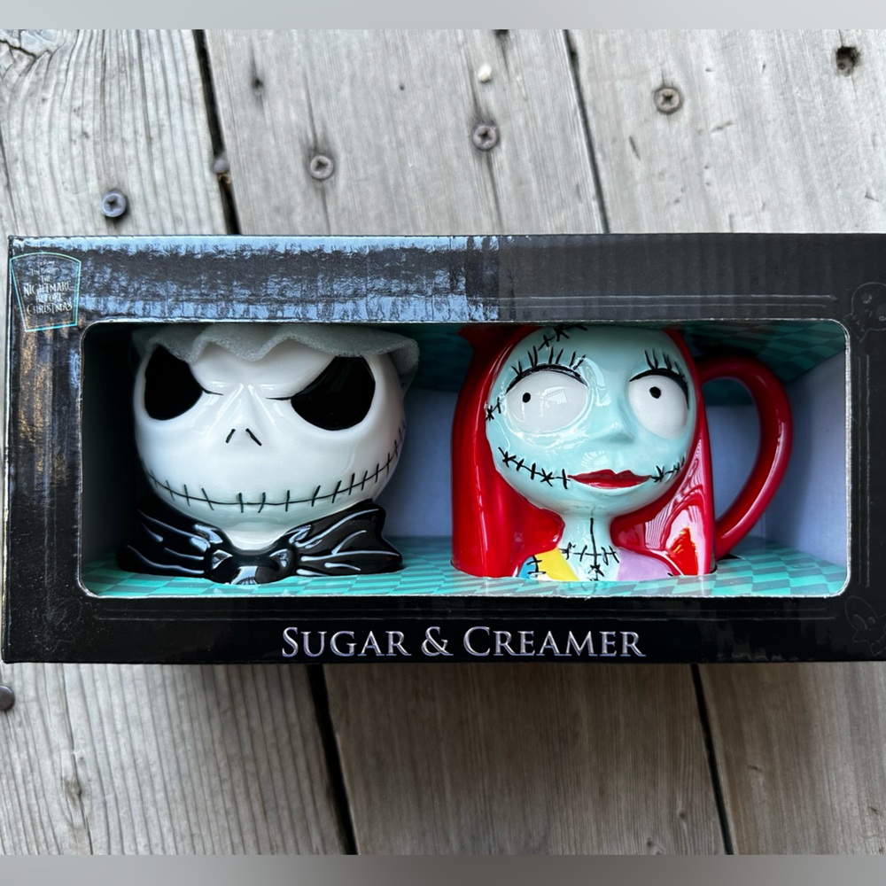 Nightmare before Christmas Jack & Sally sugar & creamer set - Picture 1 of 2
